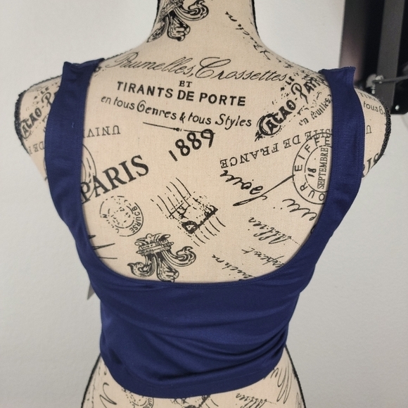 Free People M/L Scoop Neck Crop Top In Navy Blue NEW - Picture 6 of 7